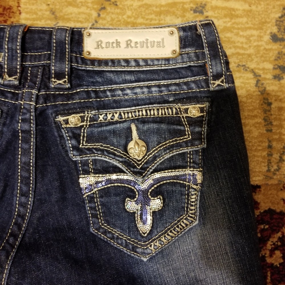 NWOT Ladies Rock Revival Jeans Size 27x32
